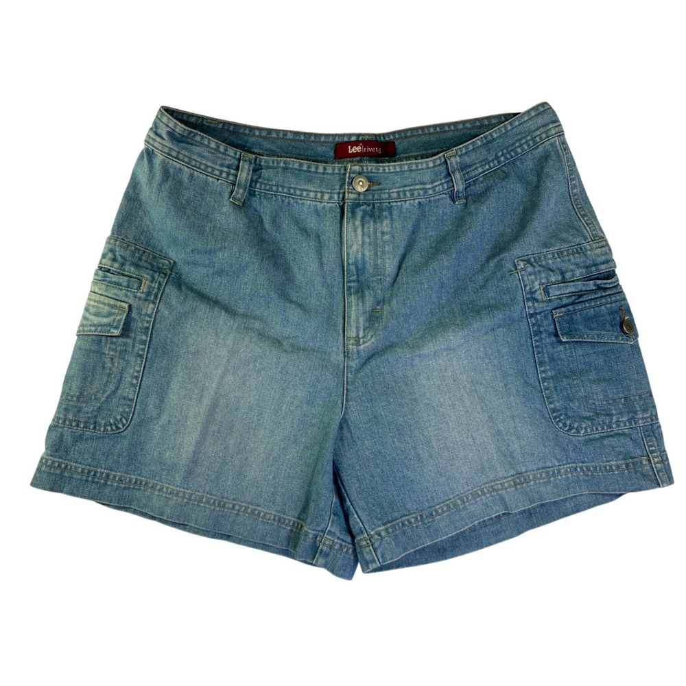 Lee Riveted Womens Blue Denim Cargo Shorts Light Wash Size 14M 100% Cotton